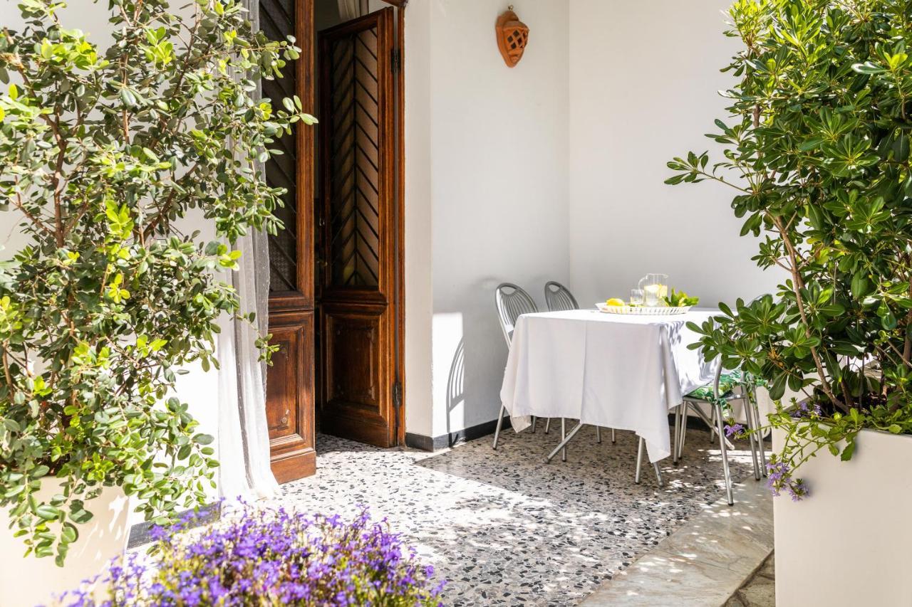 Marina Apartment San Bartolomeo Al Mare Exterior photo